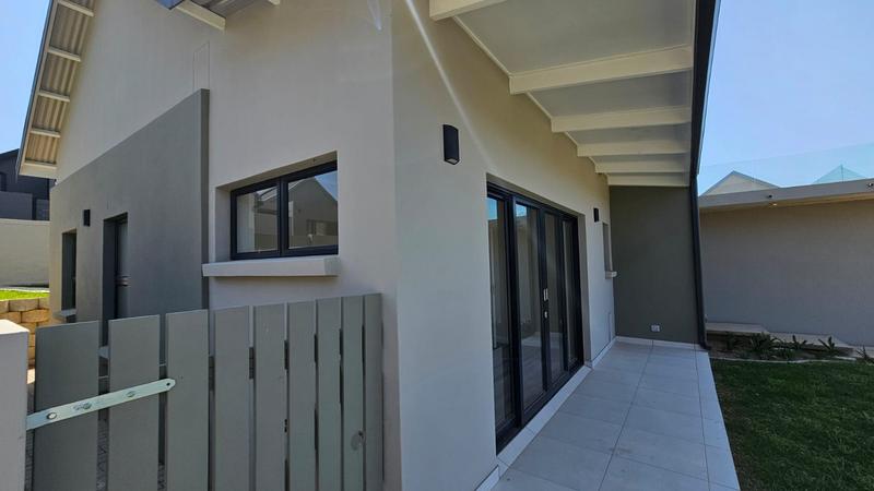 3 Bedroom Property for Sale in Outeniquasbosch Western Cape